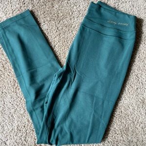 💚GSxWhitney Simmons High Waisted Amazon Legging💚